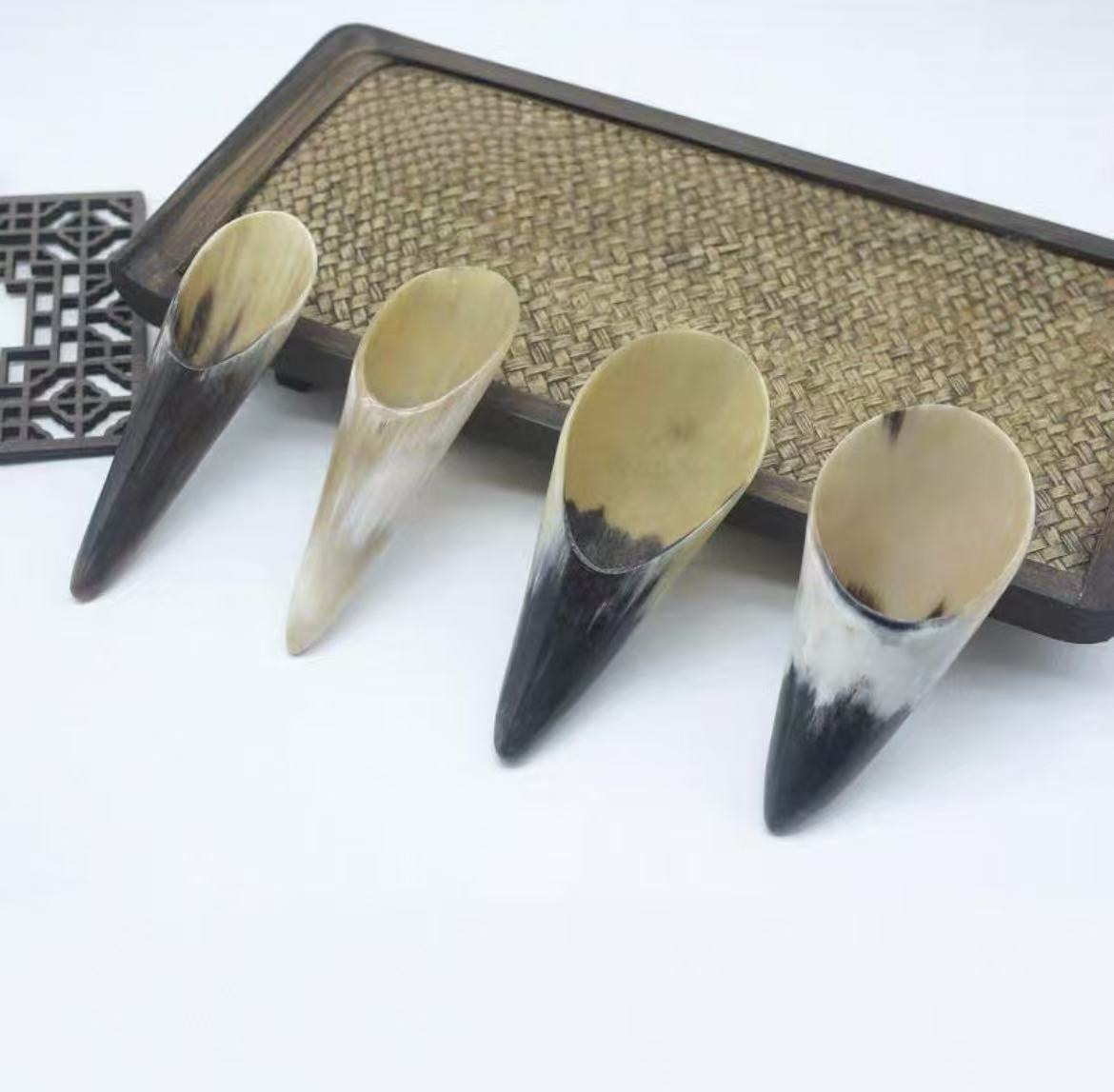 Ox horn scraping tube
