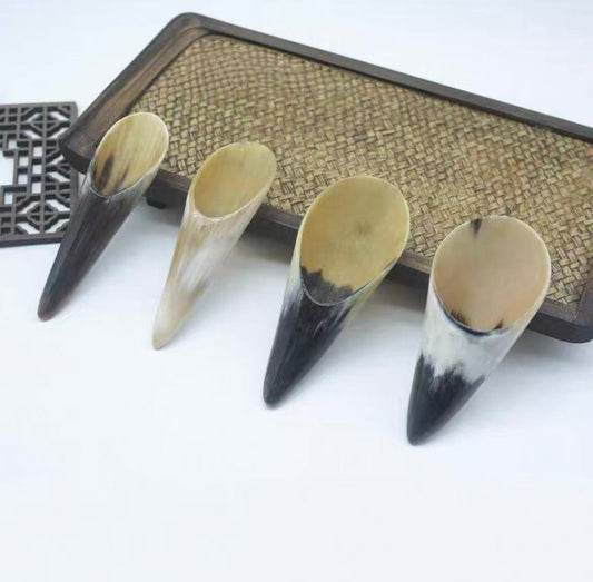 Ox horn scraping tube